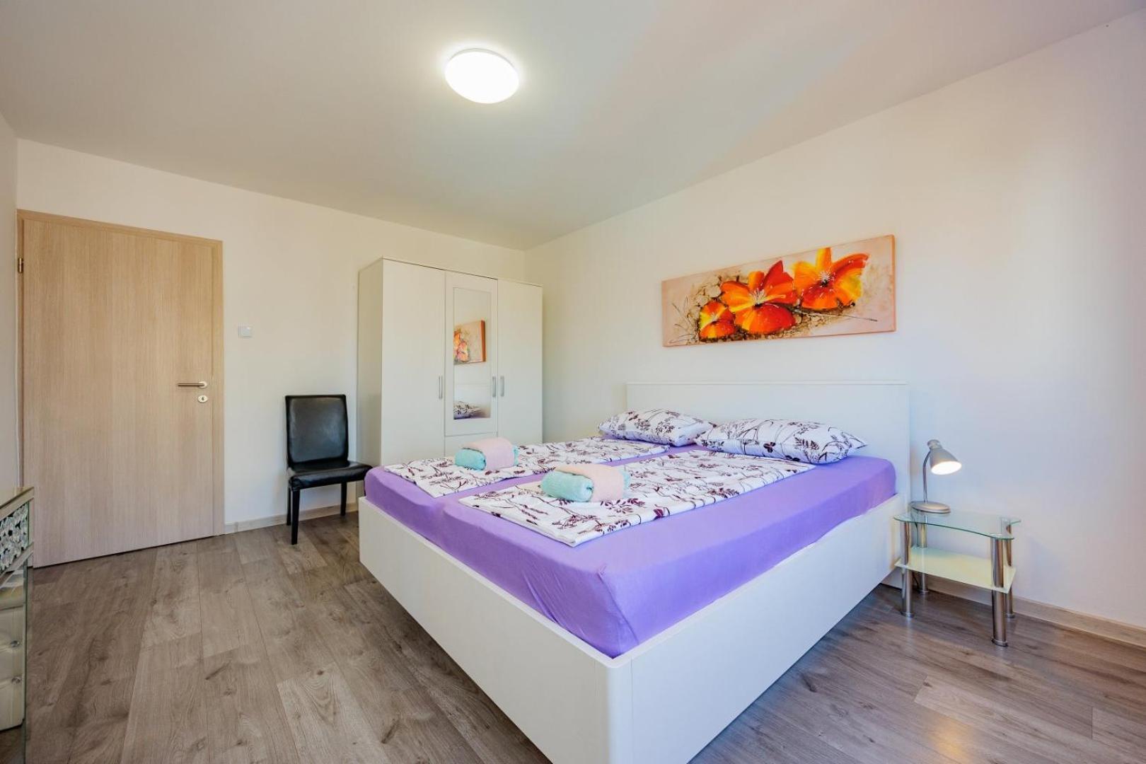 Crowonder Lucky Holiday House With Pool And Patio 30 Meters From The Beach Задар Экстерьер фото