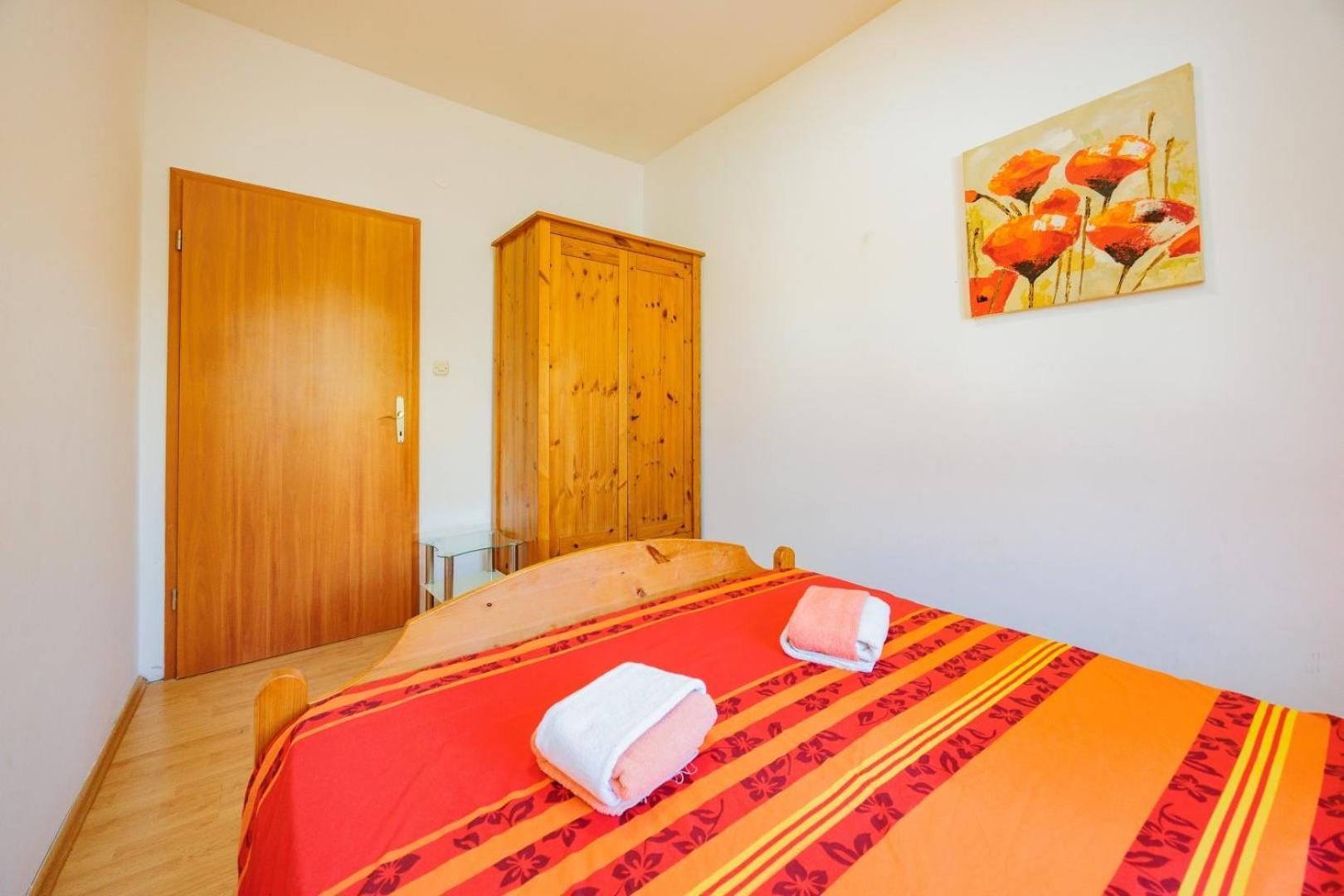 Crowonder Lucky Holiday House With Pool And Patio 30 Meters From The Beach Задар Экстерьер фото