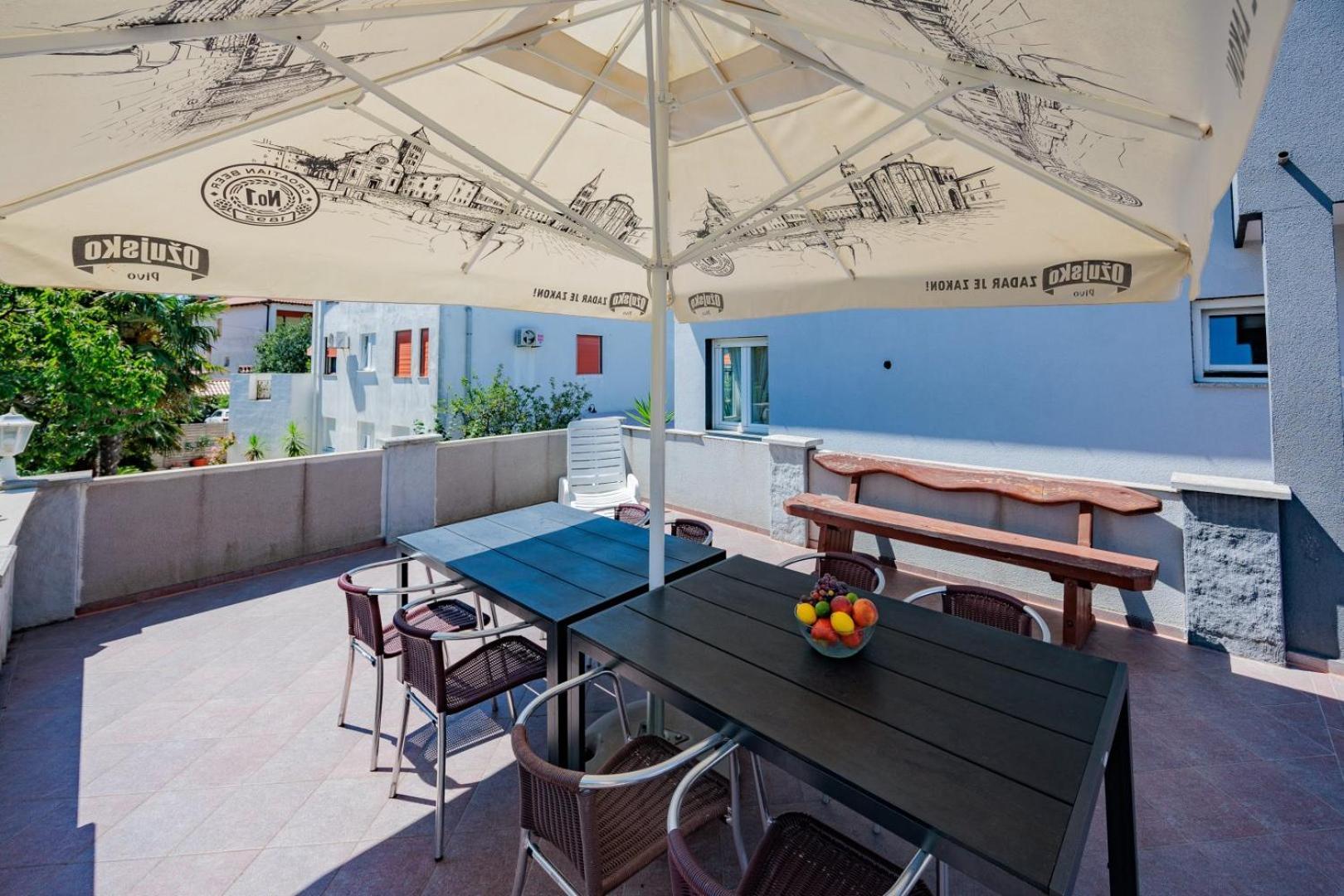 Crowonder Lucky Holiday House With Pool And Patio 30 Meters From The Beach Задар Экстерьер фото